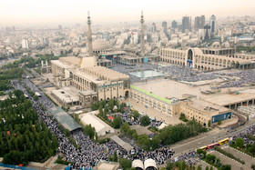 نماز عید فطر به امامت رهبر انقلاب در مصلای امام خمینی (ره)برگزار شد