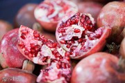 گزارش تصویری/نمایشگاه انار و میوه‌های قرآنی