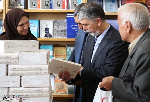بازدید وزیر ارشاد نمایشگاه کتاب