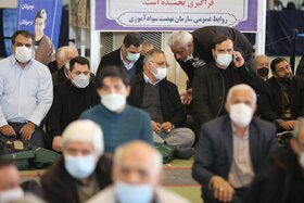 حضور شهردار تهران در نماز جمعه سوم دی 1400