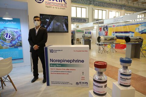 نخستین نمایشگاه دستاوردها و توانمندیهای جهادی با حضور ۱۲۵ شرکت در مصلی افتتاح نخستین نمایشگاه دستاوردها و توانمندیهای جهادی کشور