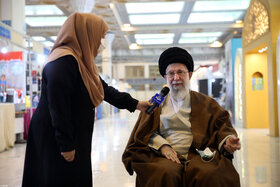 بازدید رهبر معظم انقلاب از نمایشگاه کتاب تهران در مصلای امام خمینی(ره)