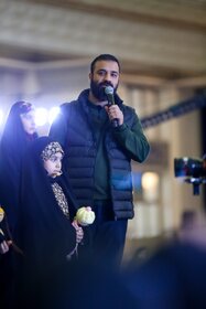 رونمایی از سرود جدید «مثلاً جنگ نیست» با اجرای حاج عبدالرضا هلالی در اجتماع دختران و بانوان تهرانی «دل آرام»