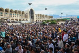 حضور اقشار مختلف مردم در نماز عید سعید فطر