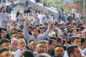 حضور اقشار مختلف مردم در نماز عید سعید فطر