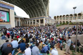 حضور اقشار مختلف مردم در نماز عید سعید فطر