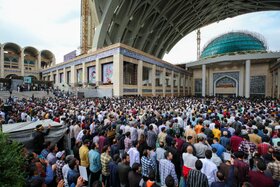 حضور اقشار مختلف مردم در نماز عید سعید فطر