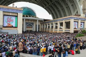 حضور اقشار مختلف مردم در نماز عید سعید فطر