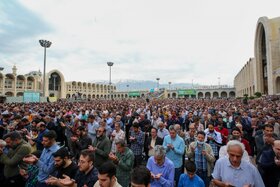 حضور اقشار مختلف مردم در نماز عید سعید فطر