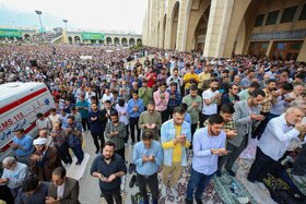 حضور اقشار مختلف مردم در نماز عید سعید فطر