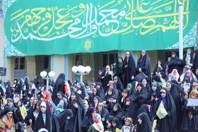 حضور اقشار مختلف مردم در نماز عید سعید فطر