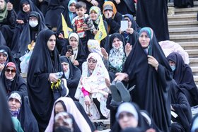 حضور اقشار مختلف مردم در نماز عید سعید فطر