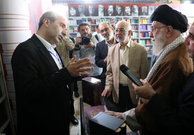 بازدید رهبر انقلاب از نمایشگاه کتاب