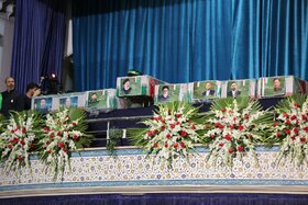 پیکر مطهر شهدای خدمت در آیین گرامیداشت و وداع با پیکر مطهر رئیس جمهور شهید سید ابراهیم رئیسی و همراهان