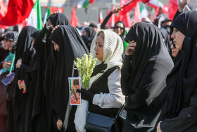 نماز بر پیکر امام شهید انقلاب اسلامی ایران