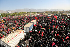 نماز بر پیکر امام شهید انقلاب اسلامی ایران