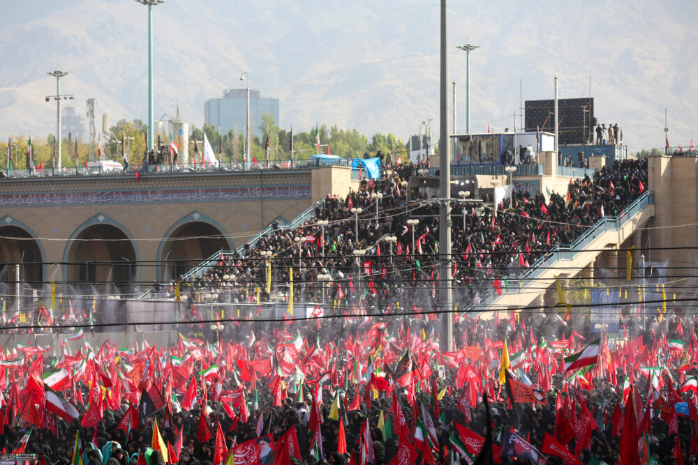 گزارش تصویری| مراسم نماز بر پیکر امام شهید انقلاب اسلامی ایران